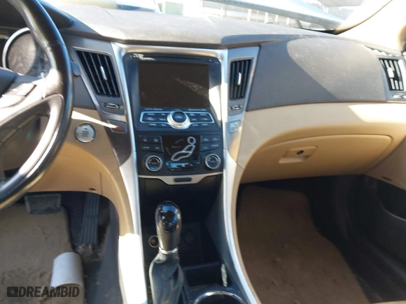 2013 Hyundai Sonata Hybrid with VIN KMHEC4A45DA100712, listed as a IAAI auction lot 41493504 with 1 mi miles. Bid and sale history available at carsss.com. Image 17.