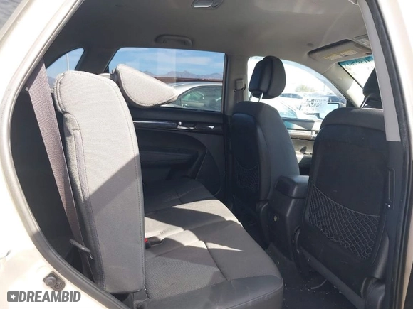 2012 Kia Sorento LX with VIN 5XYKT3A14CG215436, listed as a IAAI auction lot 41597613 with 252,430 mi miles. Bid and sale history available at carsss.com. Image 8.
