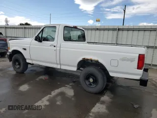 1996 Ford F-150 with VIN 1FTEF14Y2TLA02667, listed as a Copart auction lot 49686735 with 143,197 mi miles and Clean title. Bid and sale history available at DreamBid. Image 2.