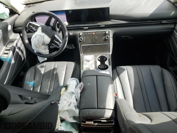 2025 Genesis GV80 Standard with VIN KMUHFESB5SU240229, listed as a Copart auction lot 55036385 with 12,740 mi miles and Clean title. Bid and sale history available at DreamBid. Image 8.