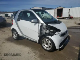 2015 Smart fortwo Passion z VIN WMEEJ3BA2FK811601, wystawiony jako Copart lot #50405625 z przebiegiem 44 600 mil mil oraz Szkoda całkowita • Salvage title. Historia ofert i sprzedaży dostępna na DreamBid. Obrazek 4.