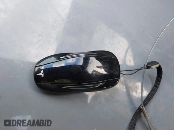 2016 Tesla Model S 70 with VIN 5YJSA1E11GF124965, listed as a IAAI auction lot 41458132 with Not provided miles and . Bid and sale history available at DreamBid. Image 11.