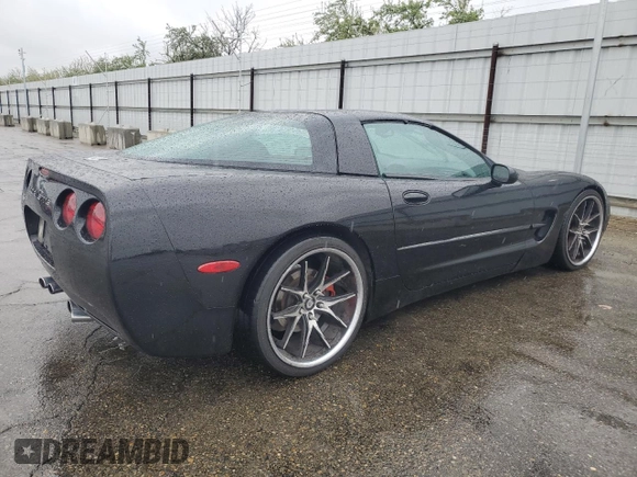 2003 Chevrolet Corvette with VIN 1G1YY22G635101903, listed as a Copart auction lot 48082105 with 79,744 mi miles and Clean Title. Bid and sale history available at carsss.com. Image 3.