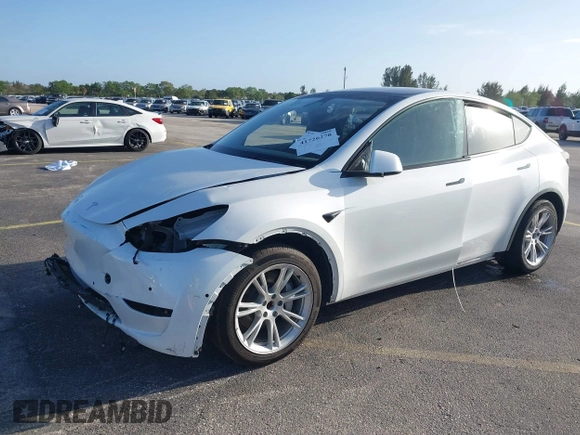 2021 Tesla Model Y Standard Range with VIN 5YJYGDED3MF103650, listed as a IAAI auction lot 41726278 with Not Provided miles and . Bid and sale history available at DreamBid. Image 21.