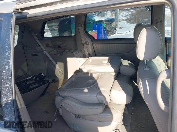 2007 Toyota Sienna XLE with VIN 5TDZK22C87S012988, listed as a IAAI auction lot 41608308 with 1 mi miles. Bid and sale history available at carsss.com. Image 8.