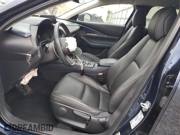 2020 Mazda CX-30 Select with VIN 3MVDMBCL2LM119689, listed as a Copart auction lot 53576185 with 123,605 mi miles and Salvage Title. Bid and sale history available at DreamBid. Image 7.