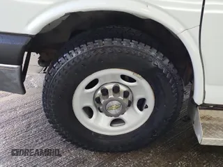 2012 Chevrolet Express Passenger 1LT с VIN 1GAZG1FG2C1159073, выставлен на аукционе IAAI как лот 42619812 с пробегом 90 220 миль миль и . История ставок и продаж доступна на DreamBid. Изображение 4.