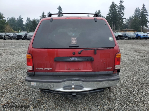 2000 Ford Explorer XLT with VIN 1FMDU73EXYZA10334, listed as a Copart auction lot 88321125 with 165,673 mi miles and Salvage Title. Bid and sale history available at carsss.com. Image 6.