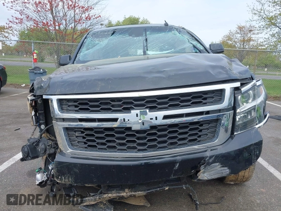 2018 Chevrolet Suburban LT z VIN 1GNSKHKC7JR382685, wystawiony jako IAAI lot #42077286 z przebiegiem 137 206 mil mil oraz . Historia ofert i sprzedaży dostępna na DreamBid. Obrazek 6.