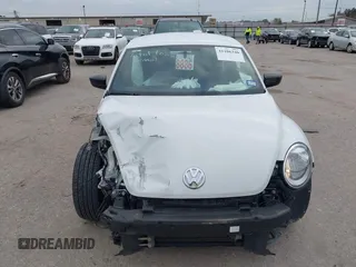 2018 Volkswagen Beetle S with VIN 3VWFD7AT4JM701569, listed as a IAAI auction lot 41106340 with 78,754 mi miles. Bid and sale history available at carsss.com. Image 13.