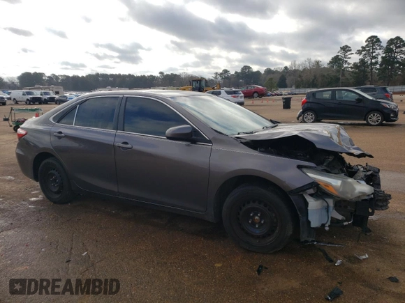 2017 Toyota Camry XLE with VIN 4T1BF1FK0HU663560, listed as a Copart auction lot 43622575 with Not Provided miles and Salvage Title. Bid and sale history available at DreamBid. Image 4.