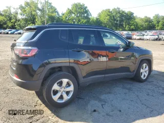 2019 Jeep Compass Latitude z VIN 3C4NJDBB5KT776588, wystawiony jako Copart lot #63143405 z przebiegiem 55 359 mil mil oraz Szkoda całkowita • Salvage title. Historia ofert i sprzedaży dostępna na DreamBid. Obrazek 3.