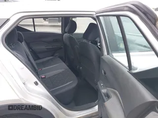 2018 Nissan Kicks SV с VIN 3N1CP5CU8JL540353, выставлен на аукционе IAAI как лот 42245216 с пробегом 45 434 миль миль и . История ставок и продаж доступна на DreamBid. Изображение 8.