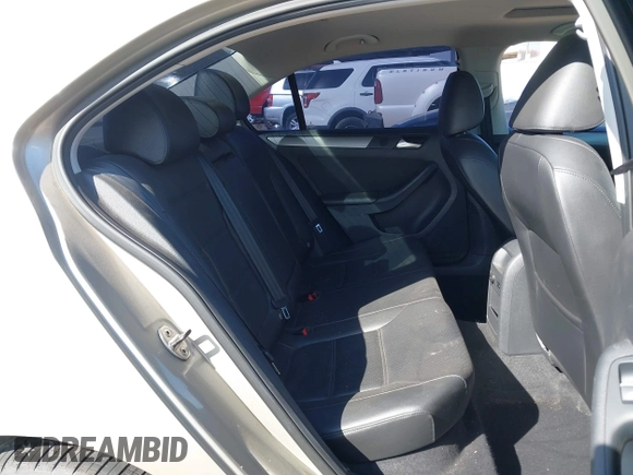 2013 Volkswagen Jetta TDI w/Premium with VIN 3VWLL7AJ6DM234664, listed as a IAAI auction lot 41555219 with 131,692 mi miles and . Bid and sale history available at DreamBid. Image 8.