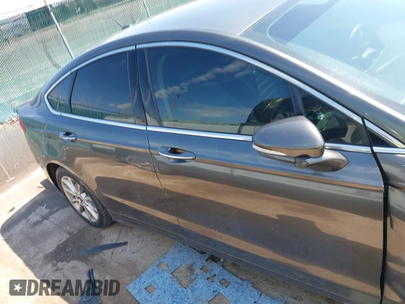 2017 Ford Fusion SE with VIN 3FA6P0HD9HR396654, listed as a IAAI auction lot 41967194 with 131,062 mi miles. Bid and sale history available at carsss.com. Image 13.