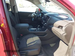 2020 Chevrolet Traverse LT Cloth with VIN 1GNERGKW5LJ300483, listed as a IAAI auction lot 41988927 with 89,250 mi miles. Bid and sale history available at carsss.com. Image 5.