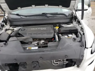 2018 Jeep Cherokee Latitude Plus with VIN 1C4PJLLB2JD622877, listed as a Copart auction lot 46773725 with 83,857 mi miles and Salvage Title. Bid and sale history available at carsss.com. Image 12.