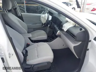 2024 Hyundai Kona SEL with VIN KM8HC3AB3RU045687, listed as a IAAI auction lot 41503874 with 17,468 mi miles. Bid and sale history available at carsss.com. Image 5.