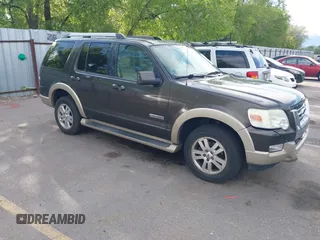 2007 Ford Explorer Eddie Bauer z VIN 1FMEU74E77UB57600, wystawiony jako IAAI lot #42259541 z przebiegiem 199 143 mil mil oraz . Historia ofert i sprzedaży dostępna na DreamBid. Obrazek 1.