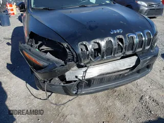 2018 Jeep Cherokee Latitude with VIN 1C4PJMCB1JD589473, listed as a IAAI auction lot 41665630 with 106,371 mi miles and . Bid and sale history available at DreamBid. Image 6.