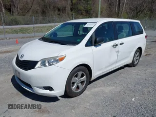 2015 Toyota Sienna L with VIN 5TDZK3DC3FS690484, listed as a IAAI auction lot 41888073 with 201,518 mi miles and . Bid and sale history available at carsss.com. Image 19.