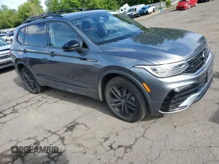 2022 Volkswagen Tiguan SE R-Line Black z VIN 3VV8B7AX9NM041704, wystawiony jako Copart lot #56583275 z przebiegiem 42 996 mil mil oraz Szkoda całkowita • Salvage title. Historia ofert i sprzedaży dostępna na DreamBid. Obrazek 4.