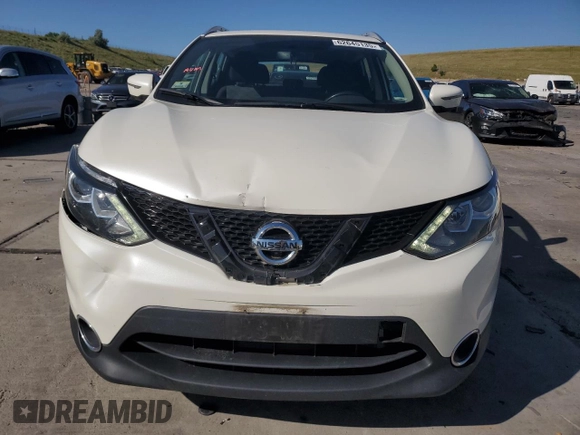 2017 Nissan Rogue SV with VIN JN1BJ1CR4HW133863, listed as a Copart auction lot 62645135 with 66,170 mi miles and Salvage title. Bid and sale history available at DreamBid. Image 5.