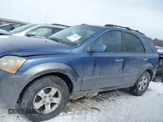 2007 Kia Sorento EX z VIN KNDJC736X75753522, wystawiony jako IAAI lot #41626037 z przebiegiem 220 767 mil mil oraz . Historia ofert i sprzedaży dostępna na DreamBid. Obrazek 14.