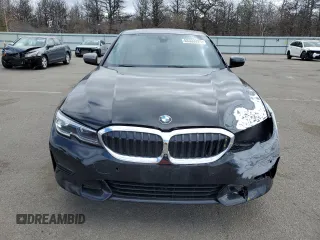 2019 BMW 3 Series 330i xDrive with VIN WBA5R7C52KFH31007, listed as a Copart auction lot 53333285 with 0 mi miles and Salvage Title. Bid and sale history available at carsss.com. Image 5.