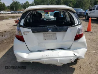 2013 Honda Fit Sport с VIN JHMGE8H54DC072949, выставлен на аукционе Copart как лот 57798645 с пробегом 45 886 миль миль и Списание • Salvage title. История ставок и продаж доступна на DreamBid. Изображение 6.