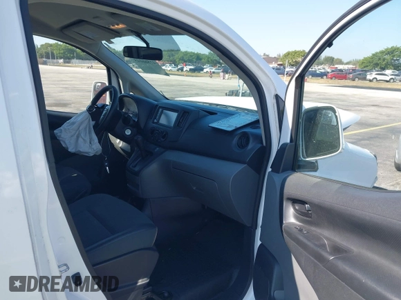 2021 Nissan NV200 SV z VIN 3N6CM0KN8MK705487, wystawiony jako IAAI lot #41866045 z przebiegiem 150 767 mil mil oraz . Historia ofert i sprzedaży dostępna na DreamBid. Obrazek 5.