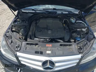 2013 Mercedes-Benz C 300 Sport с VIN WDDGF8AB3DA839741, выставлен на аукционе IAAI как лот 42647321 с пробегом 234 146 миль миль и . История ставок и продаж доступна на DreamBid. Изображение 10.