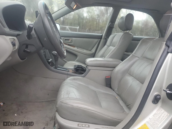 1998 Lexus ES 300 Luxury Sport Sdn with VIN JT8BF28G2W0101908, listed as a Copart auction lot 51781115 with 196,667 mi miles and Salvage Title. Bid and sale history available at carsss.com. Image 7.