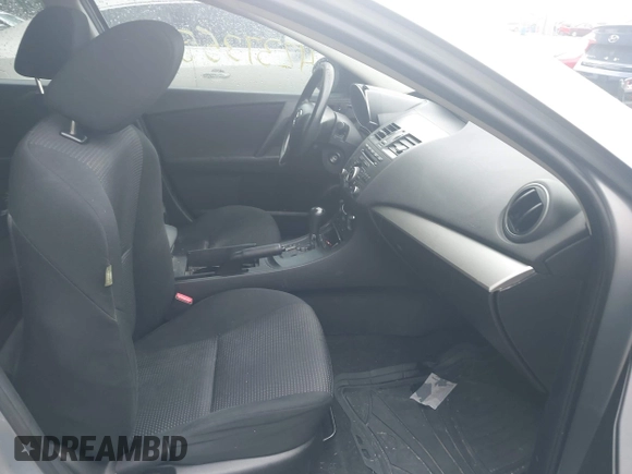 2013 Mazda 3 i SV z VIN JM1BL1TF2D1761375, wystawiony jako IAAI lot #42373558 z przebiegiem 150 196 mil mil oraz . Historia ofert i sprzedaży dostępna na DreamBid. Obrazek 5.