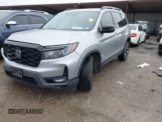 2022 Honda Passport Elite with VIN 5FNYF8H00NB028412, listed as a IAAI auction lot 41962853 with 128,230 mi miles. Bid and sale history available at carsss.com. Image 17.