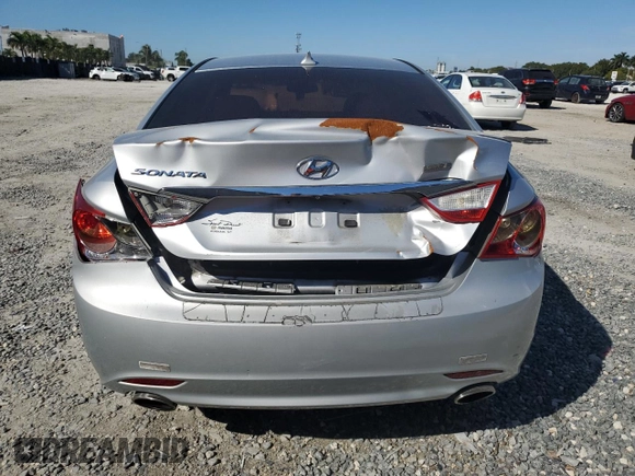 2013 Hyundai Sonata Limited with VIN 5NPEC4AC3DH726943, listed as a Copart auction lot 43022065 with 140,965 mi miles and Salvage Title. Bid and sale history available at DreamBid. Image 6.