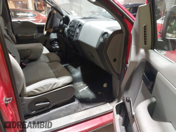 2008 Ford F-150 XL with VIN 1FTRF122X8KF02704, listed as a IAAI auction lot 41748158 with 1 mi miles. Bid and sale history available at carsss.com. Image 5.