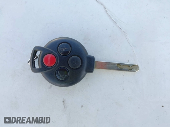 2015 Smart fortwo Passion с VIN WMEEJ3BA4FK807372, выставлен на аукционе IAAI как лот 42586849 с пробегом 229 904 миль миль и . История ставок и продаж доступна на DreamBid. Изображение 11.