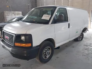 2008 GMC Savana Cargo Van with VIN 1GTGG25C481233460, listed as a IAAI auction lot 39630591 with 169,747 mi miles. Bid and sale history available at carsss.com. Image 2.