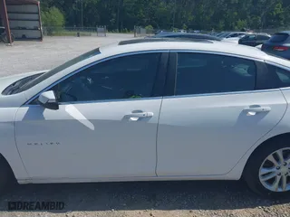 2018 Chevrolet Malibu LT with VIN 1G1ZD5ST0JF231357, listed as a IAAI auction lot 41980749 with 198,406 mi miles. Bid and sale history available at carsss.com. Image 14.