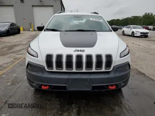 2017 Jeep Cherokee Trailhawk z VIN 1C4PJMBS3HW569628, wystawiony jako Copart lot #57105855 z przebiegiem 127 637 mil mil oraz Szkoda całkowita • Salvage title. Historia ofert i sprzedaży dostępna na DreamBid. Obrazek 5.