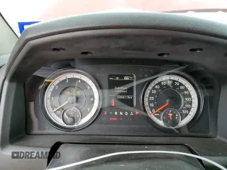2022 Ram 1500 SLT z VIN 1C6RR6LG3NS198097, wystawiony jako Copart lot #55518005 z przebiegiem 59 581 mil mil oraz Szkoda całkowita • Salvage title. Historia ofert i sprzedaży dostępna na DreamBid. Obrazek 9.
