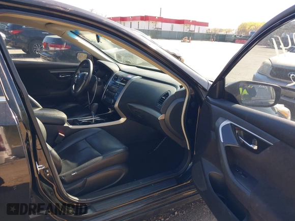 2013 Nissan Altima 2.5 S with VIN 1N4AL3AP2DN466231, listed as a IAAI auction lot 42065741 with 138,511 mi miles. Bid and sale history available at carsss.com. Image 5.