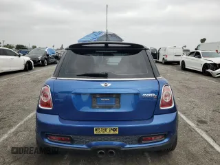 2012 MINI Hardtop S with VIN WMWSV3C56CTY17072, listed as a Copart auction lot 58275165 with 101,542 mi miles and Salvage title. Bid and sale history available at DreamBid. Image 6.