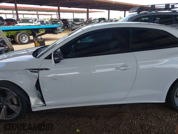 2021 Audi A5 S line Premium Plus z VIN WAUTAAF56MA029485, wystawiony jako IAAI lot #42064786 z przebiegiem 53 808 mil mil oraz . Historia ofert i sprzedaży dostępna na DreamBid. Obrazek 14.