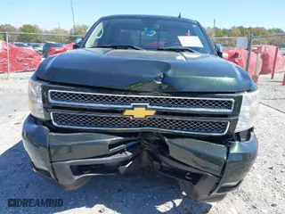 2013 Chevrolet Silverado 1500 LTZ with VIN 3GCPKTE78DG232721, listed as a IAAI auction lot 41729447 with 187,728 mi miles. Bid and sale history available at carsss.com. Image 6.