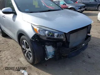 2016 Kia Sorento EX with VIN 5XYPHDA50GG180688, listed as a IAAI auction lot 41745044 with 107,952 mi miles. Bid and sale history available at carsss.com. Image 18.