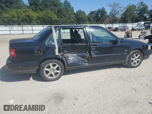 1999 Volvo S70 z VIN YV1LS55A1X1602877, wystawiony jako Copart lot #74921134 z przebiegiem 299 173 mil mil oraz Szkody całkowita. Historia ofert i sprzedaży dostępna na DreamBid. Obrazek 3.