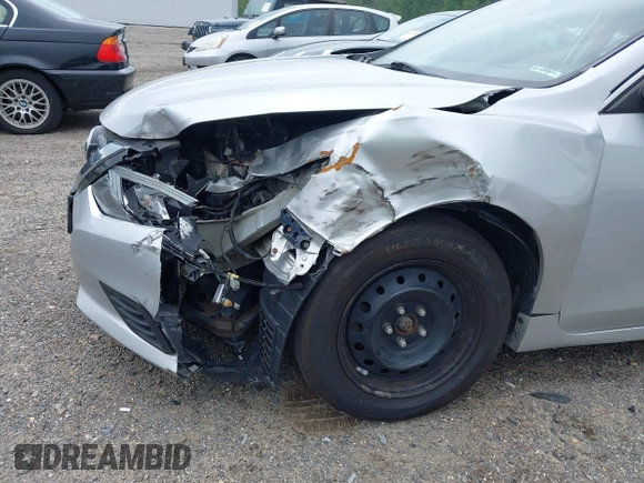 2017 Nissan Altima SL with VIN 1N4AL3APXHC191130, listed as a IAAI auction lot 42457513 with 181,931 mi miles and . Bid and sale history available at DreamBid. Image 6.