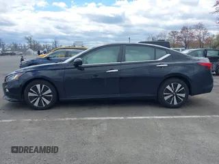 2022 Nissan Altima SV z VIN 1N4BL4DV8NN318591, wystawiony jako IAAI lot #42039464 z przebiegiem 73 129 mil mil oraz . Historia ofert i sprzedaży dostępna na DreamBid. Obrazek 14.